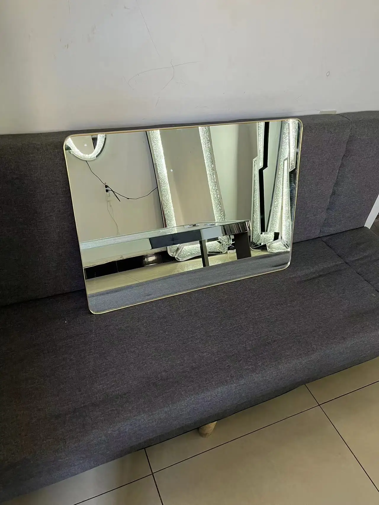 Rectangle Bathroom Mirror, Metallic Luster Frame, Makeup Mirror, Wall Decoration, Simple Fashion