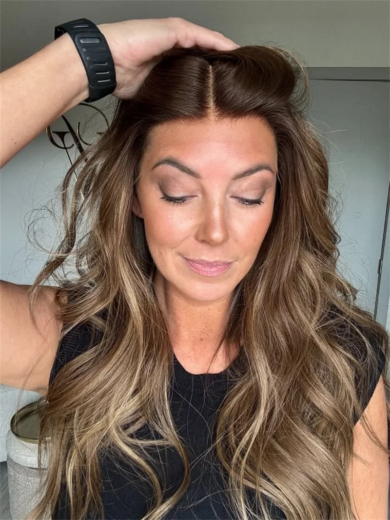 

26-дюймовый парик с мелированием, светлый, 13x4 HD Lace, термостойкий, синтетический, длинный, с естественной волной, реалистичный вид, из брюнетт-волокна, для женщин