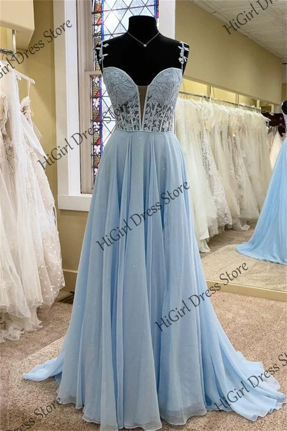 

Chiffon Spaghetti Straps Sweetheart Prom Dresses With Split Sleeveless Backless Evening Party Gown Lace Appliques Cocktail Dress