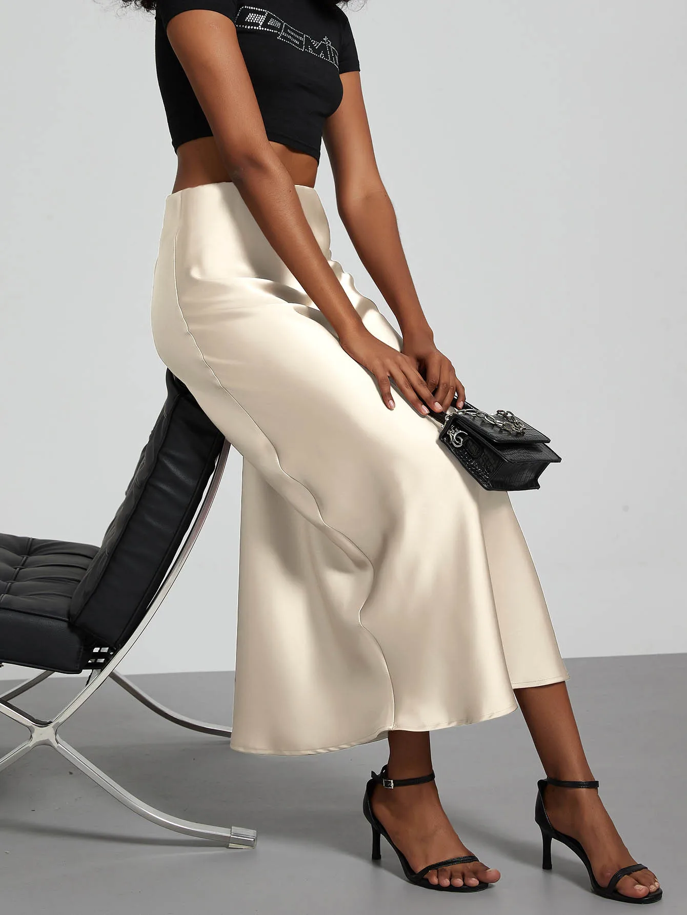 Fashion satin long skirt high waist solid color casual women's fishtail skirt fashion women's mid to long fishtail skirt