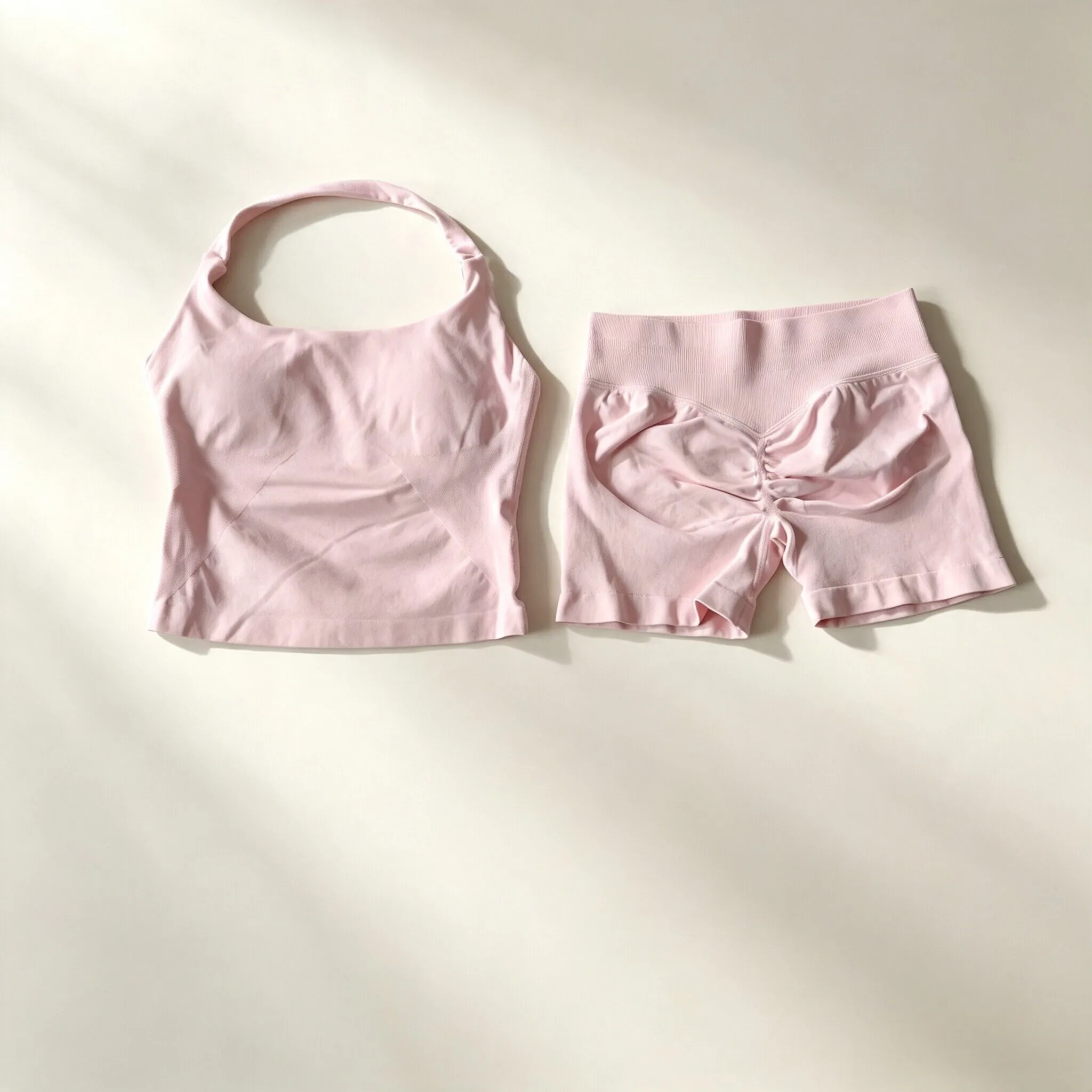Dneyf 1D-3Y-2F Damen Neckholder Crop Sport-Top & Rüschen Scrunch Butt Shorts 2-teiliges Set Schnelltrocknendes Fitness Yoga Workout Outfit – Detail 18