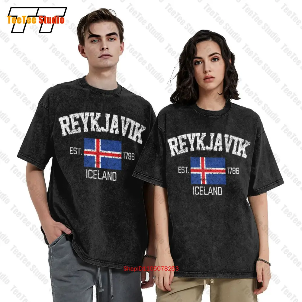 Reykjavik Iceland Souvenir Vintage Oversized T-Shirt 1XR2