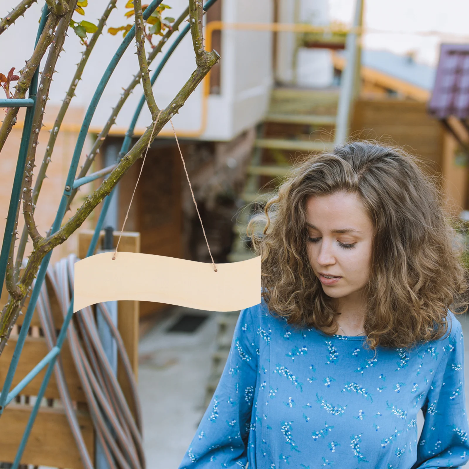 

10Pcs Wood Hanging Sign Plaque Blank DIY Craft Supply Rustic Farmhouse Decor Wall Door Hanging Lightweight Natural Grain Unique