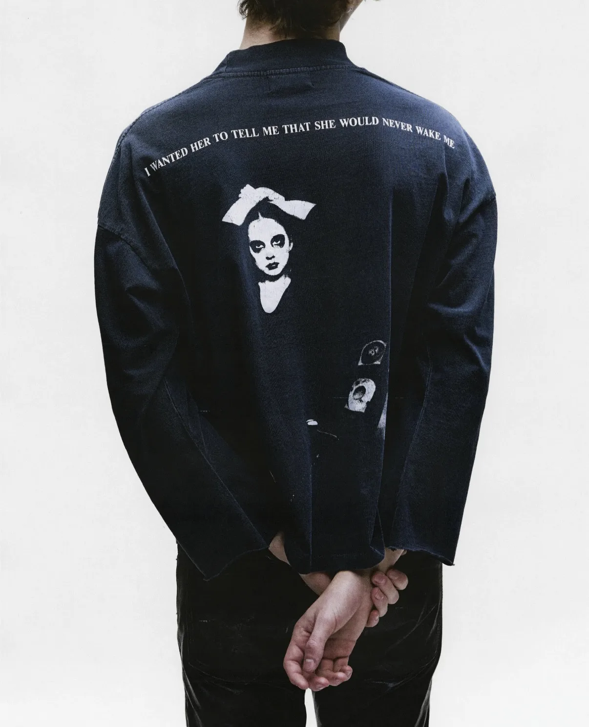 

ER/D 25fw small neckline never wakes me up washed old printed long-sleeved T-shirt