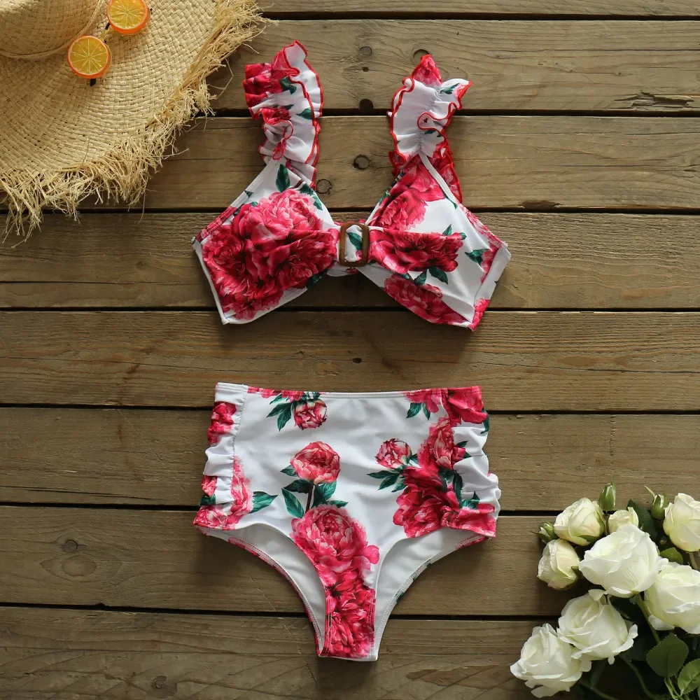 2024 Pink New Women's Split Swimsuit Floral Muccal Ear Tight Bikini Sexy Three-Point Two-Piece Beach Skirt Luxury and Fashion