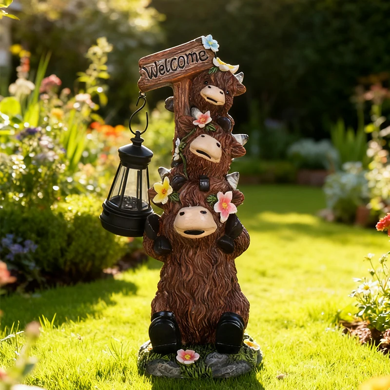 Three Highland Cattle Statues with Solar Lights Garden Decor Hexagonal Lamp Lawn & Patio Ornamental Statue Lights