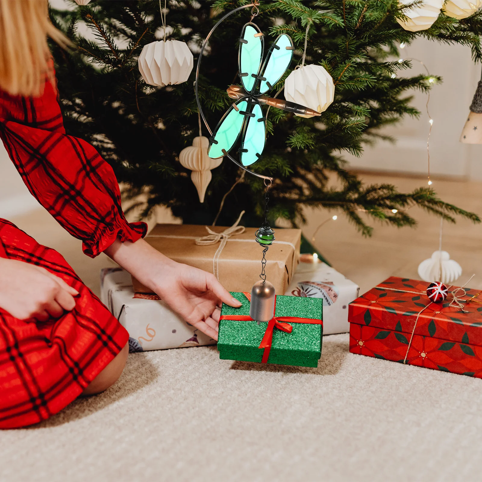 

Beautiful Luminous Dragonfly Wind Chime Handcrafted Iron Hanging Decor for Balcony Garden Pathway Room Soothing Wind Bell Gift