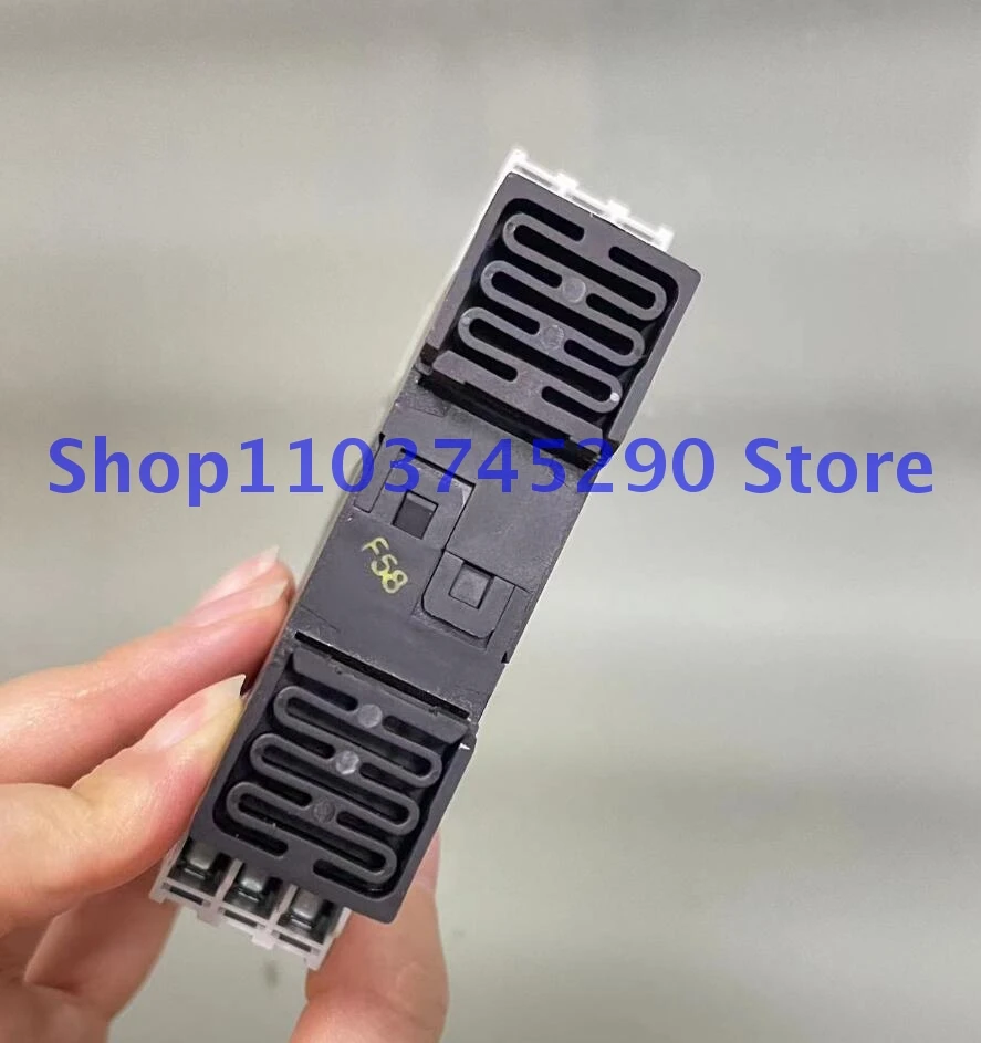 1PCS New Time Relay 3RP1505-1AP30 3RP15051AP30 In Box 3RP1505 1AP30  3RP15051BP30  3RP1505-1BP30