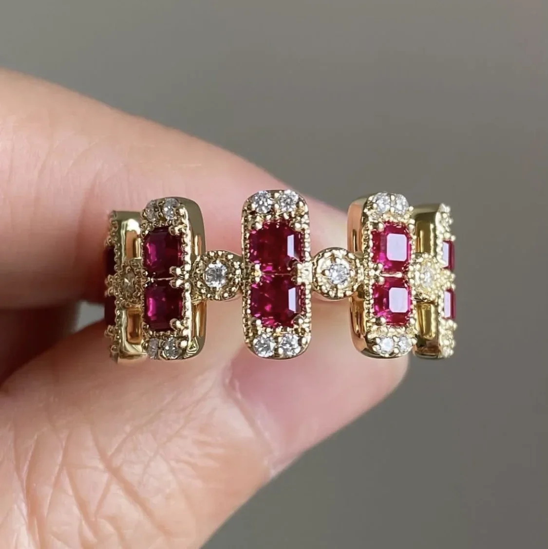 Vintage Heavy Industry Ring Women's Ins Wind-Plated Gold-Plated Brushed Light Luxury Zircon Niche High-End New Product