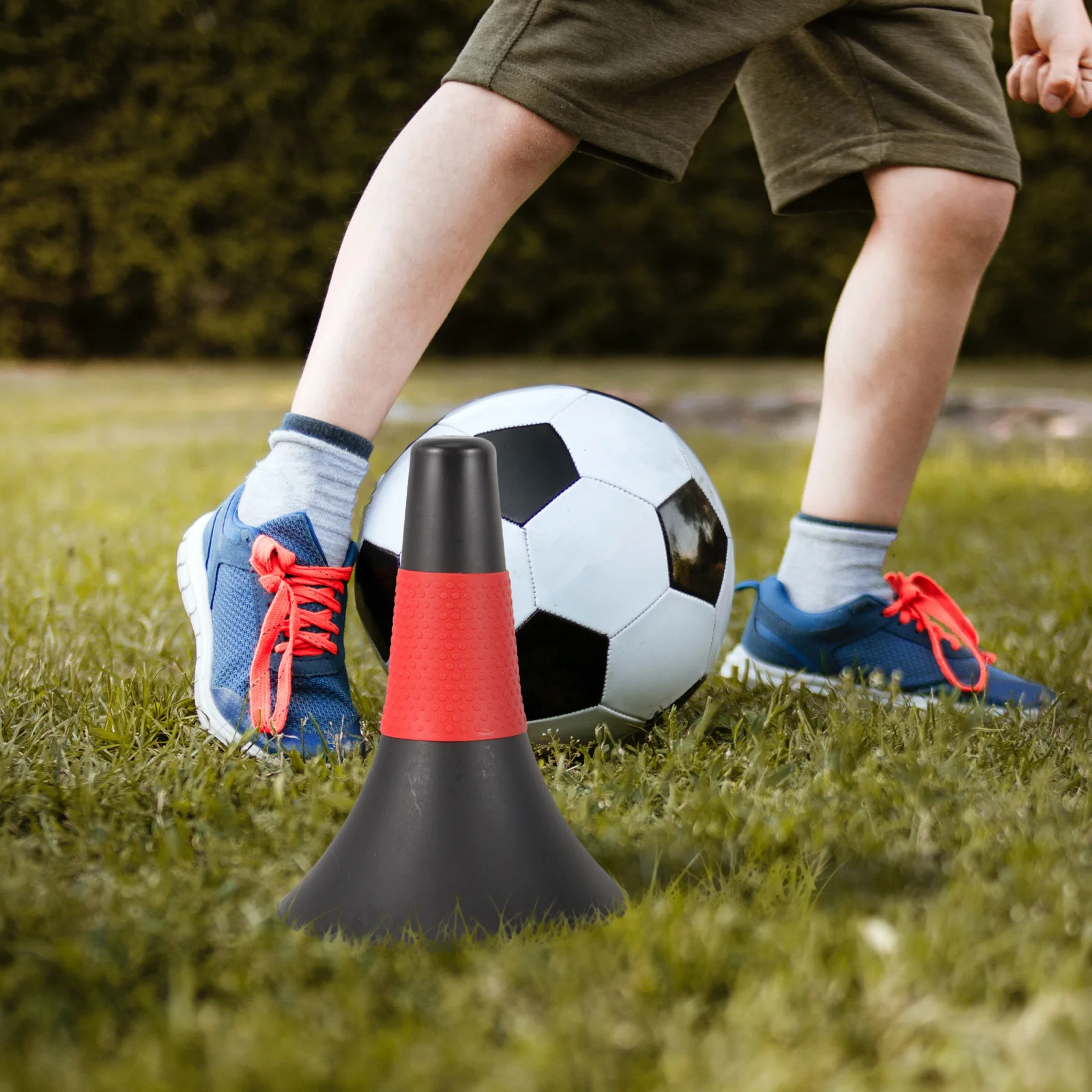 

10pcs Football Training Markers Bright Cones Sports Agility Equipment Stackable Plastic Cones for Soccer Youth Gear Training