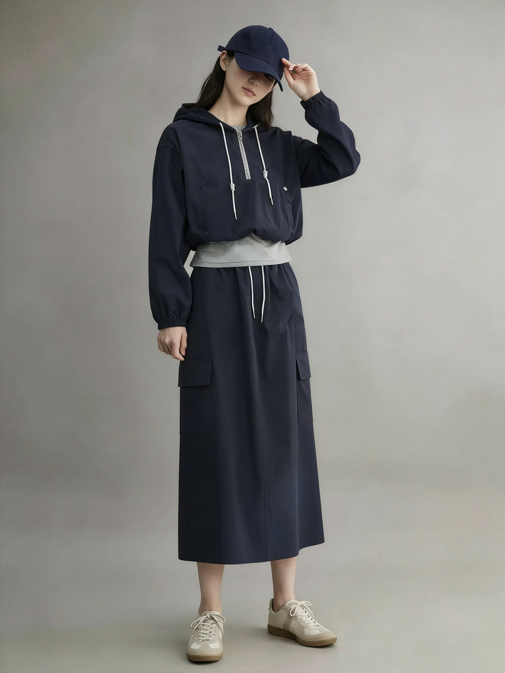 

Повседневный комплект из худи и юбки синего цвета с цветными вставками для женщин: модный рабочий костюм, весенний сезон, высокая талия, для фигуры типа «груша»