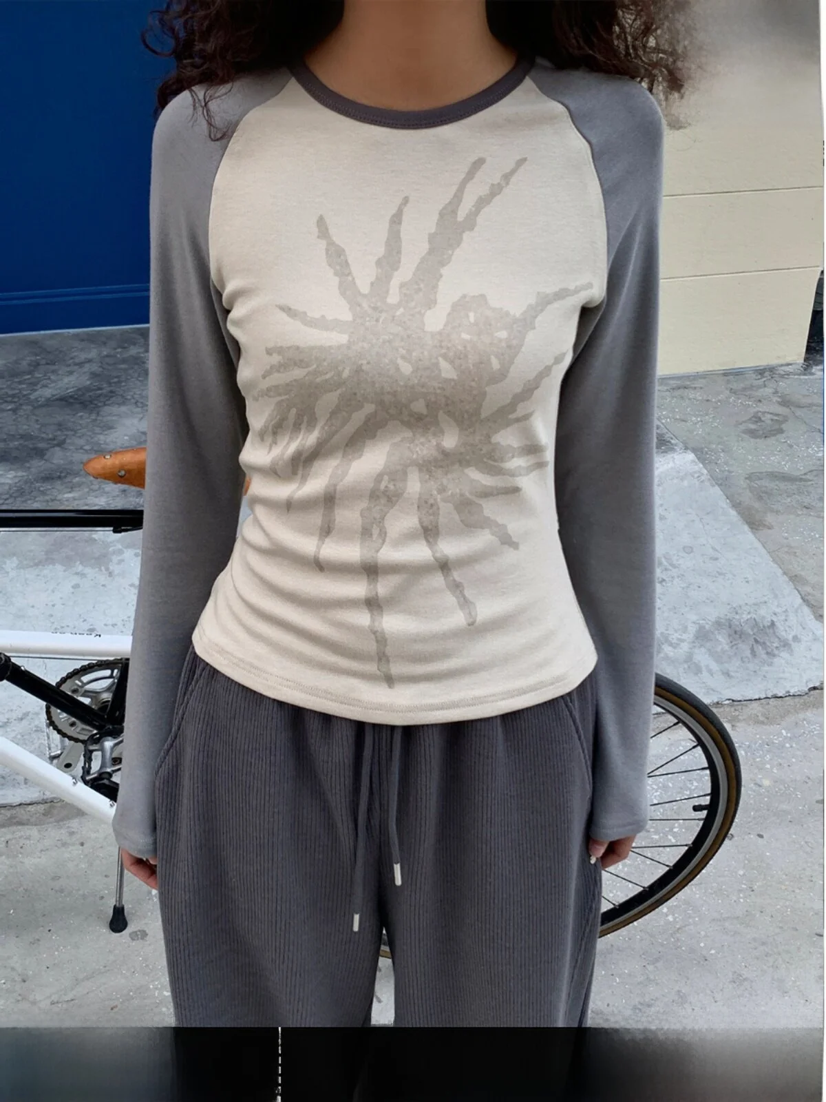 Slim Fit Long Sleeve round Neck Printed Base Shirt Women's T-shirt Short Top Street Style Autumn Fashion GOGO BURN