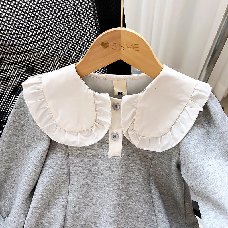 Girl Casual Dresses Autumn Autumn New Sweater Princess Medium Length Simple Fashion 2024 Childrens Clothing Simple