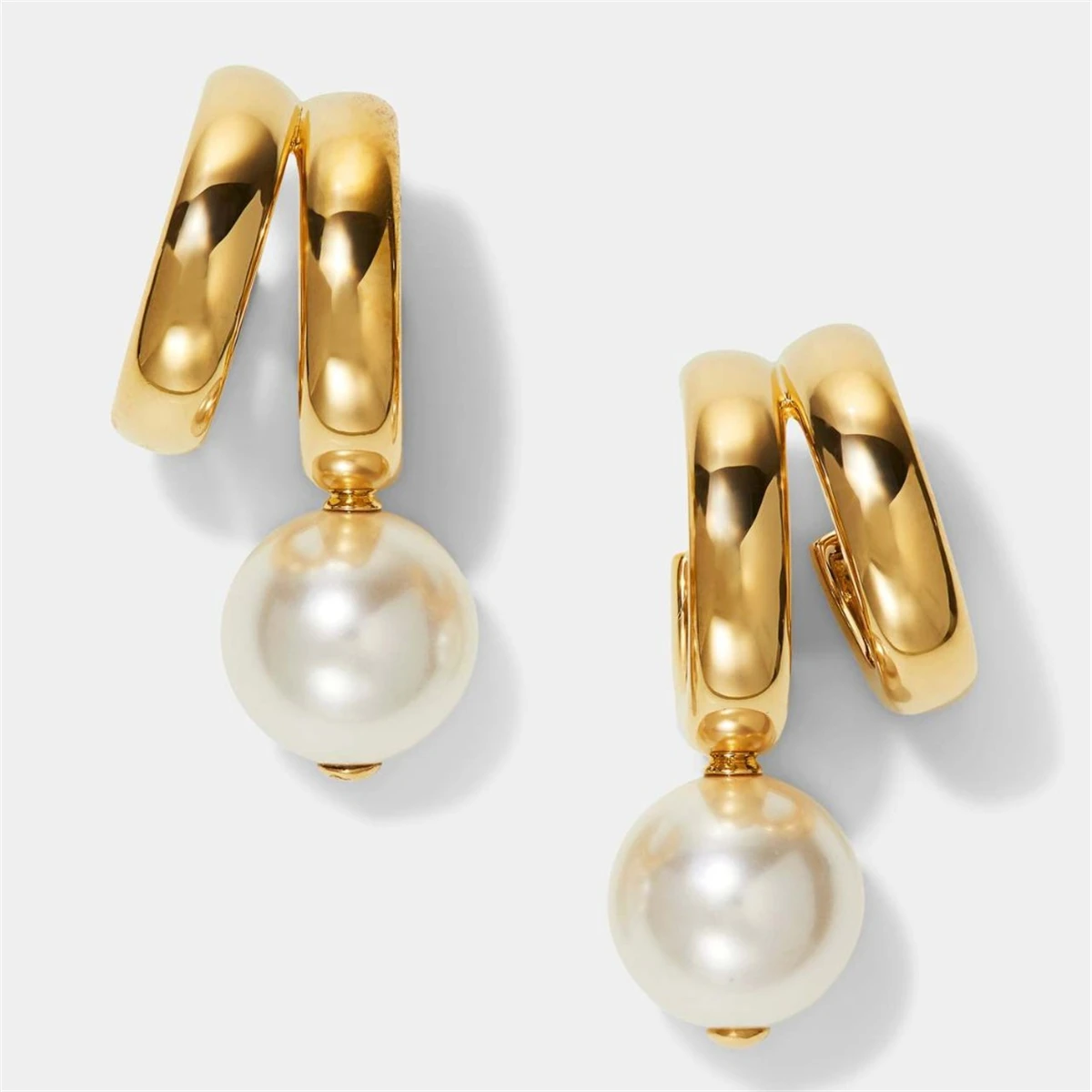 

Irregular line pearl earrings INS design with stainless steel plating 18K gold color retention