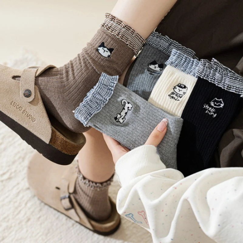 

Носки средней длины в стиле ретро с вышивкой кота, милые японские кавайные носки с героями мультфильмов, женские носки в студенческом стиле JK Lolita Kawaii, клетчатые носки с рюшами