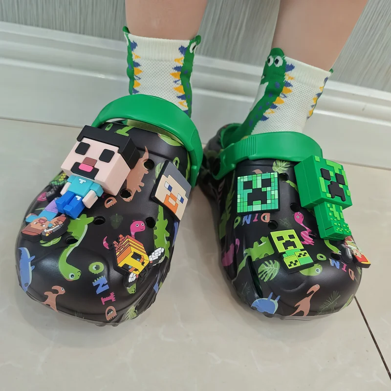 Chinelo Minecraft Antiderrapante com Bico Fechado e Tira Ajustável, Estampa Clássica de Dinossauro para Praia, Caminhada ao Ar Livre e Lazer Diário