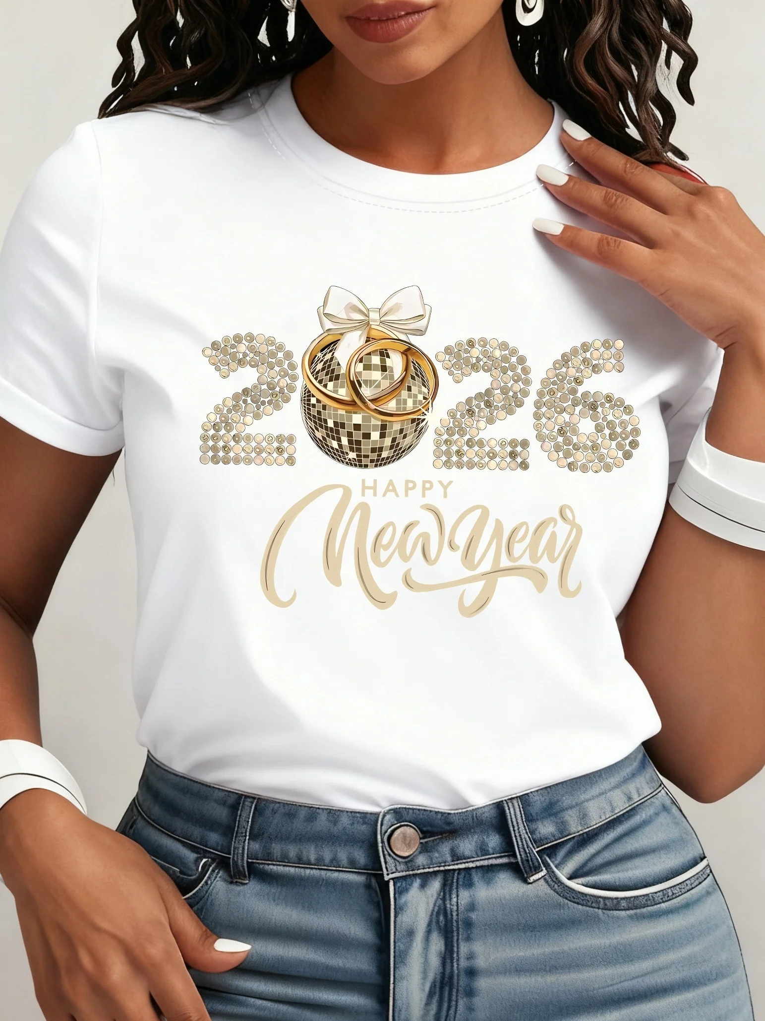 المرأة 2026 المحملة السيدات 2026 سنة جديدة سعيدة نمط تي شيرت مطبوع الجولة الرقبة قصيرة الأكمام بلايز السنة الجديدة الاحتفال الملابس