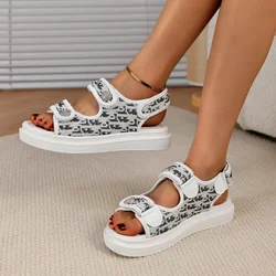 2024 Women Fashion Sandals Summer New Flat  Embroidery Size  Casual Roman Designer Shoes Platform Sandal