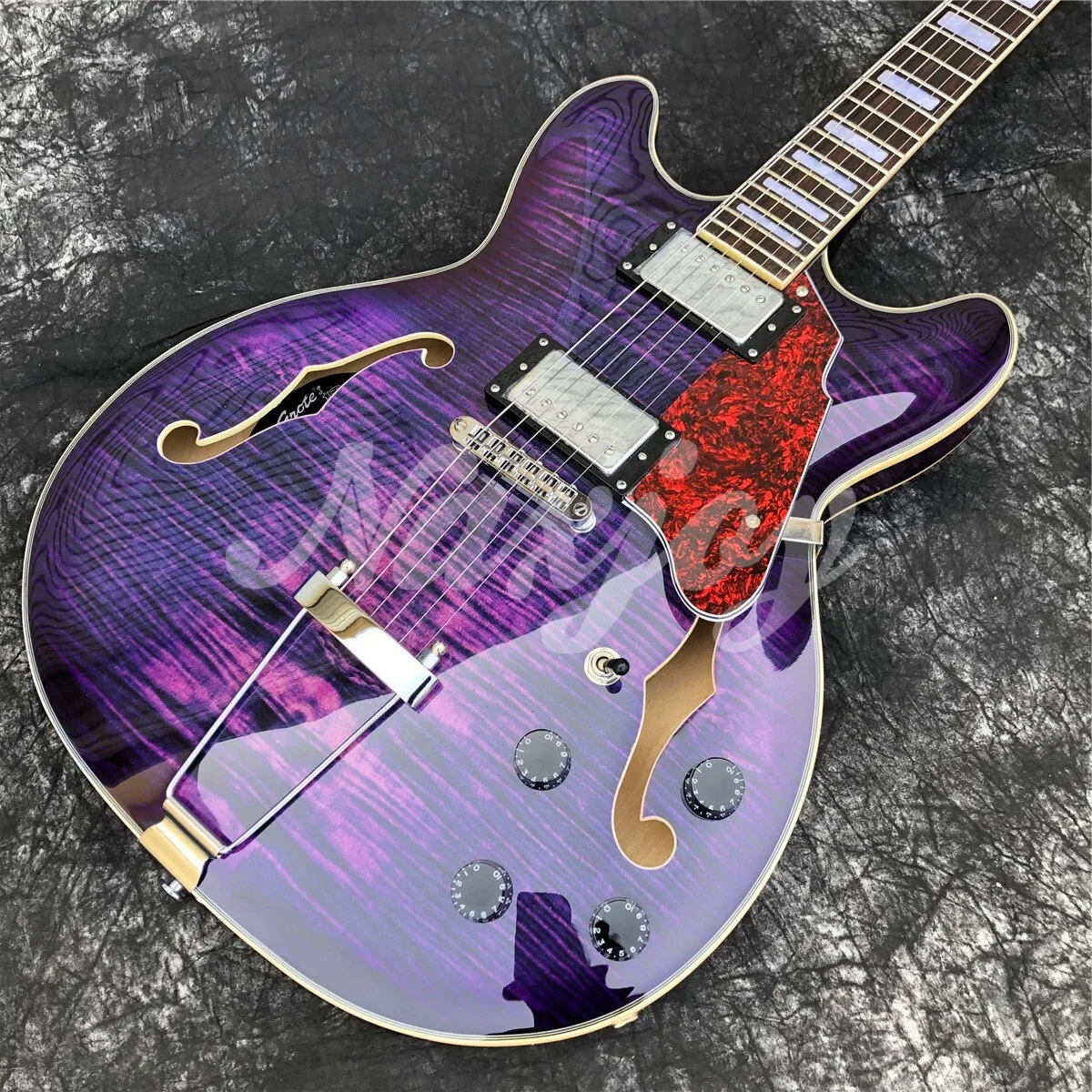 غروت الأرجواني لهب القيقب شبه جوفاء الغيتار F ثقوب Archtop الجاز الغيتار