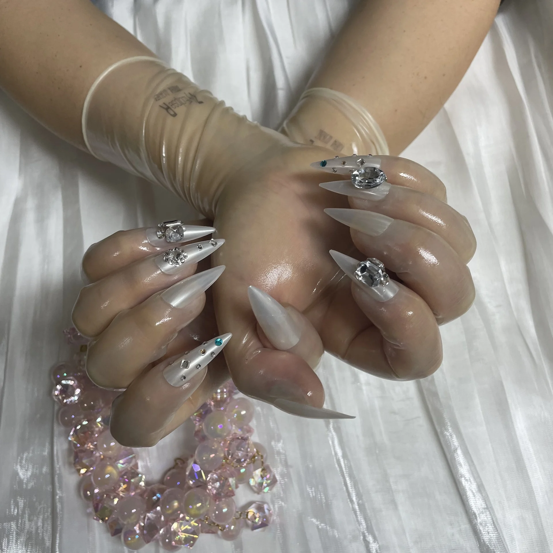 Gant Zentai en Latex Super fin Transparent brillant à l'huile pour femmes, robe croisée fétichiste pour hommes, Cosplay Kigurumi, gants à ongles longs