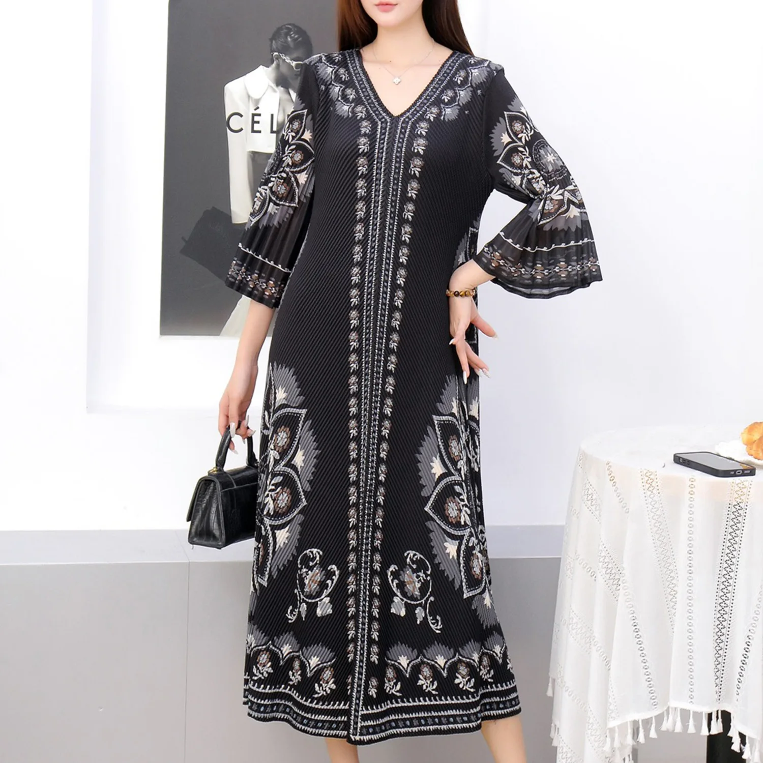 

Miyake Pleated Plus Size Dress for Women in Spring and Autumn, Retro Standing Collar, Pleated Flared Sleeves, Printed Long Skirt