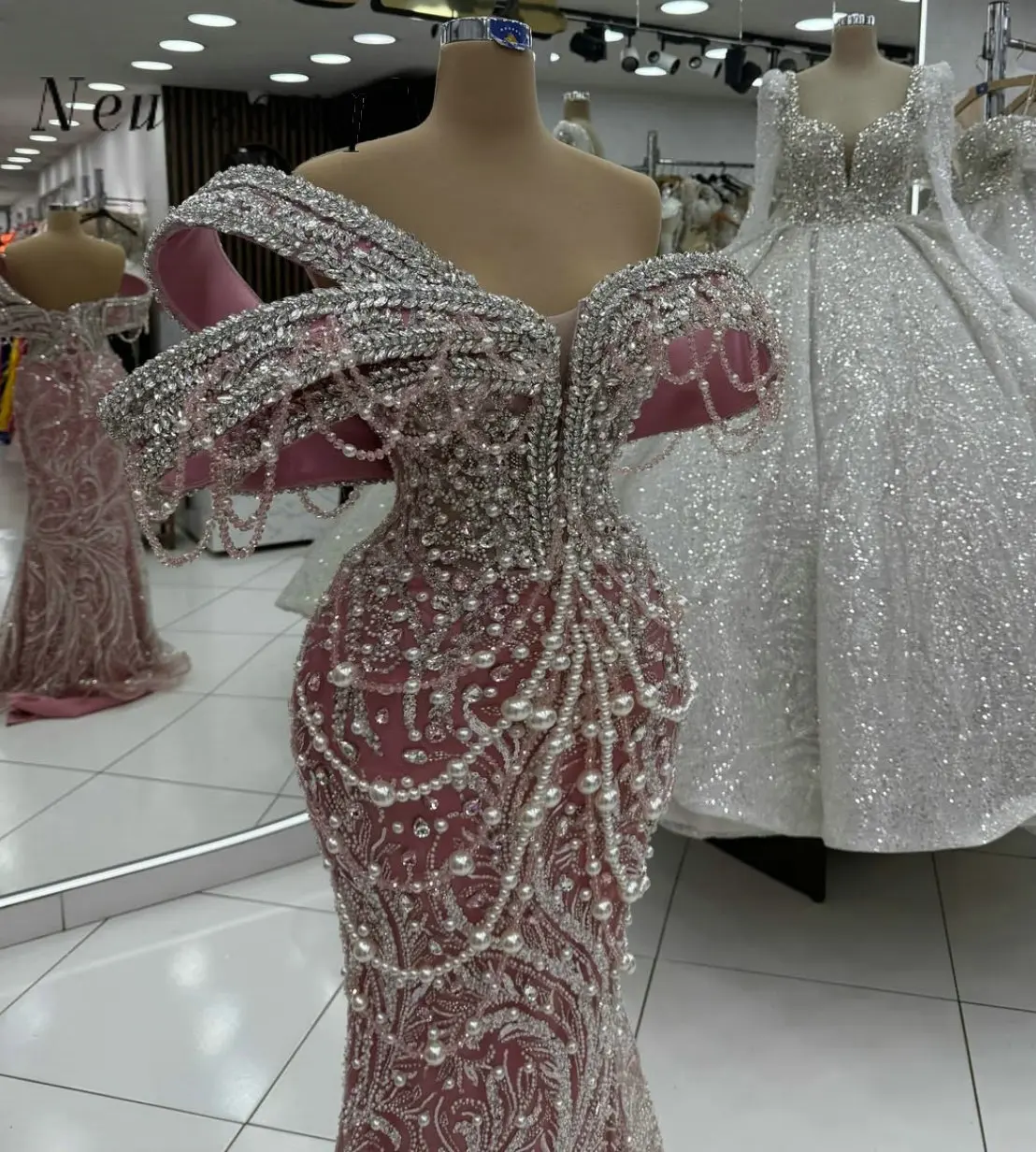 Soft Pink Pearls Beaded Crystals Mermaid Evening Dresses 2025 Customized Long Off Shoulder Wedding Party Gowns Formal Prom Robes