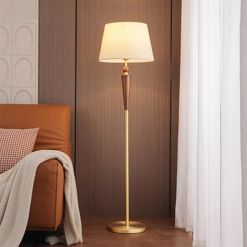

Floor lamp Solid wood living room light Simple retro walnut vertical bedroom light