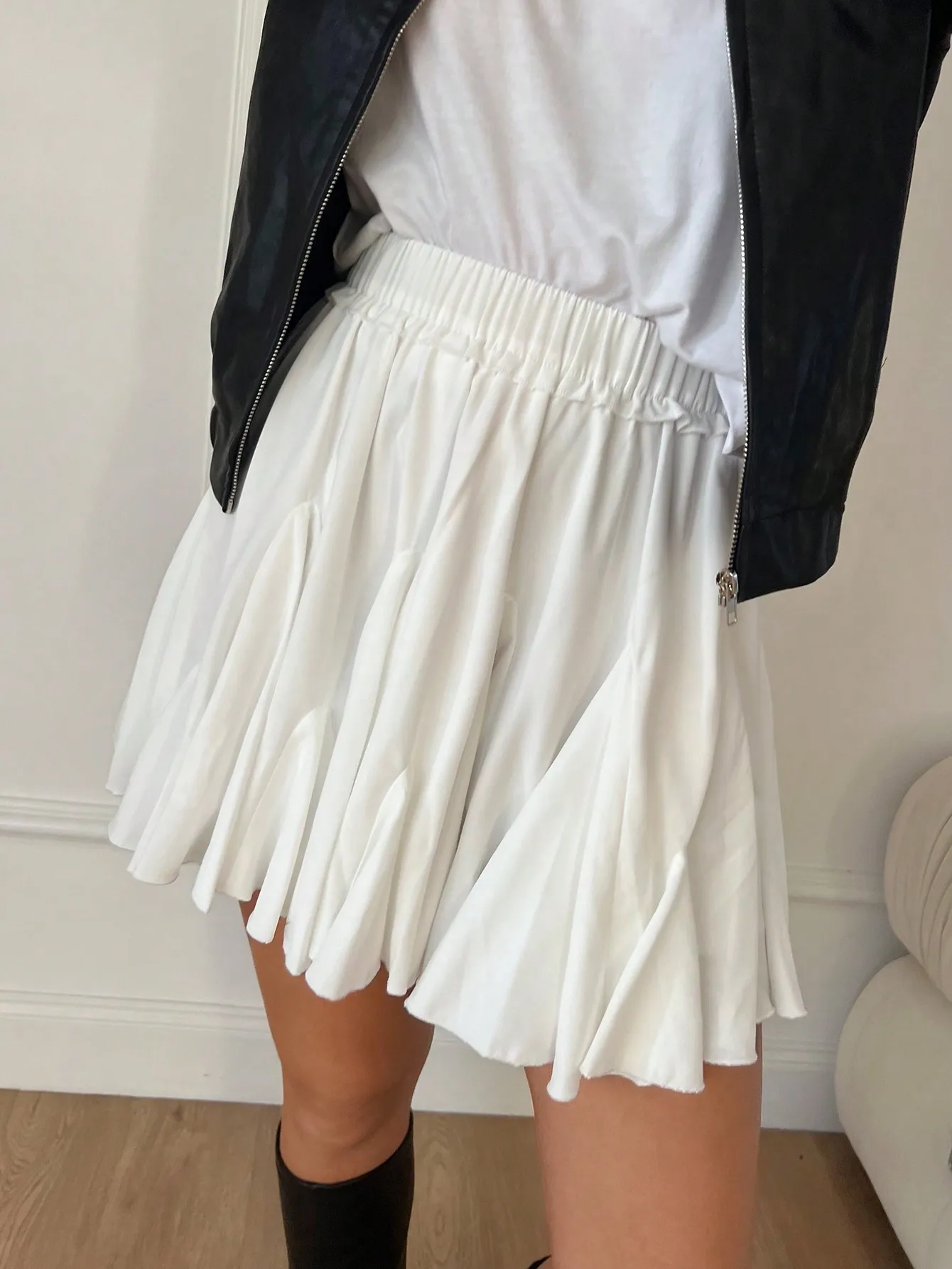 White High-Waisted Pleated Mini Skirt with Ruffled Hem, Casual A-Line Skirt for Spring Fall