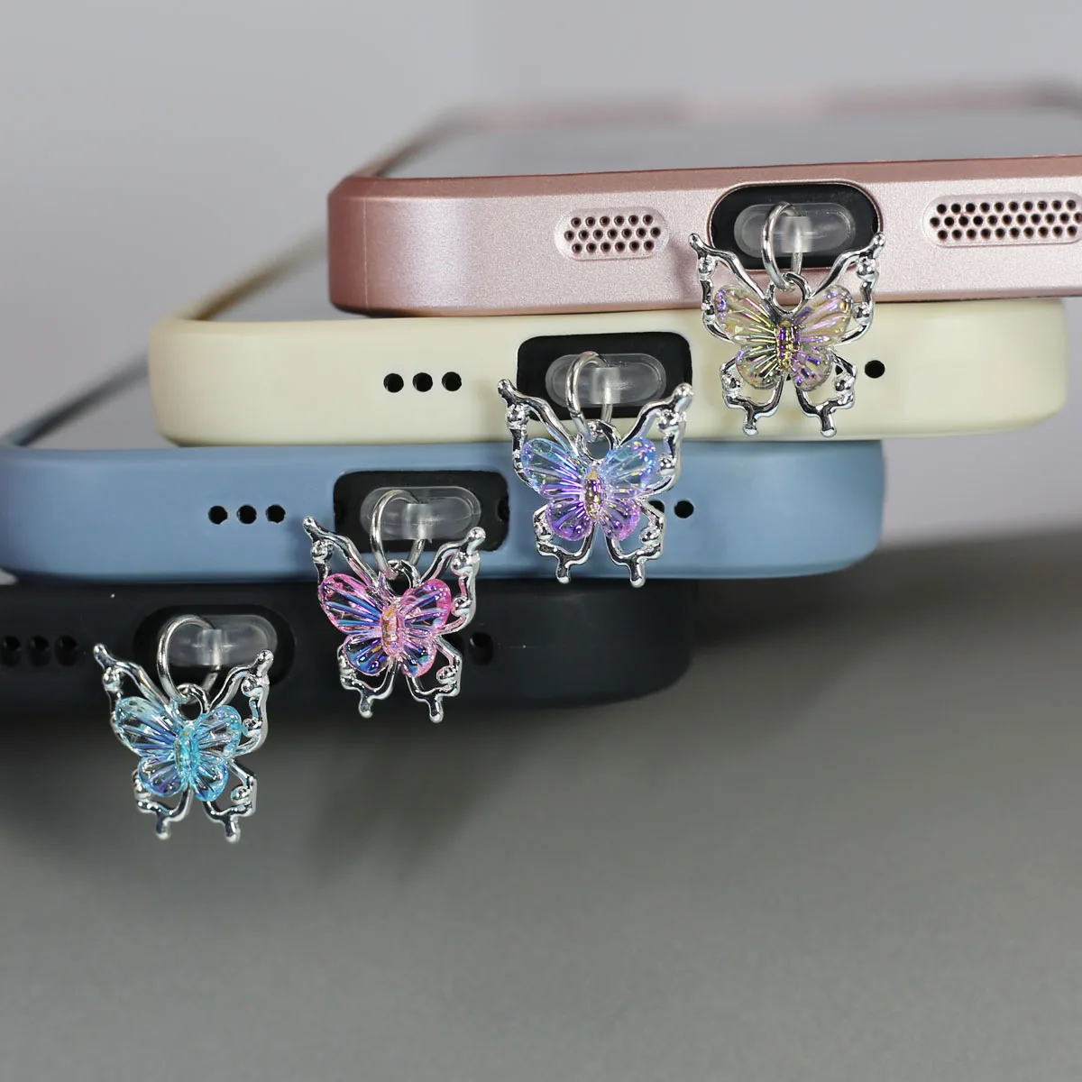 

Butterfly Phone Dust Plug Hanging Ornament Mobile Pendant Decoration For IPhone Accessories For Samsung Type-C Port Dust Plug
