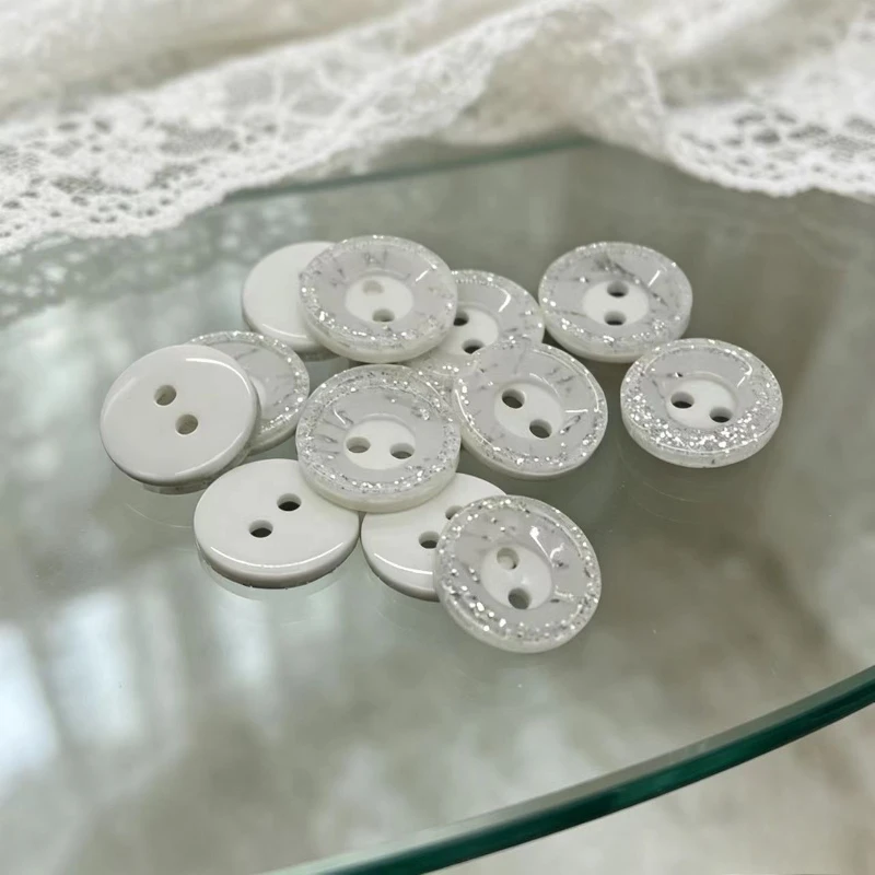 50pcs Resin 2 Holes buttons the wholesale Pearl color for the shirt the children\'s clothes 12mm