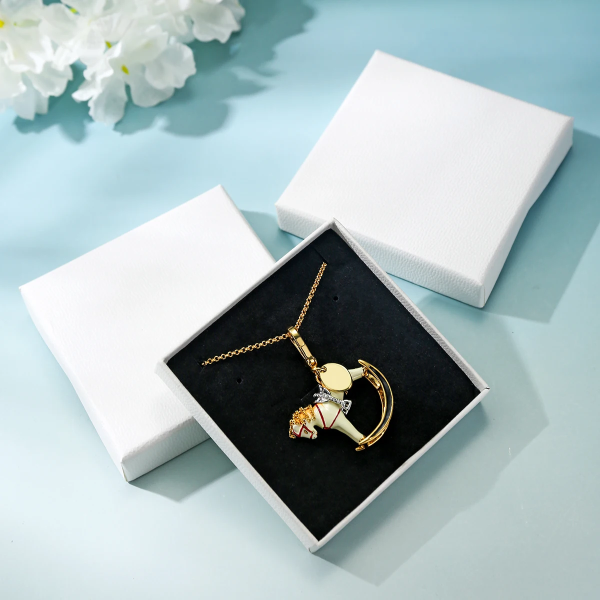 1Pc Fashion Niche Enamel White Pony Pendant Necklace for Women Cool Cute Party Jewelry Keychain Pendant Halloween Gifts