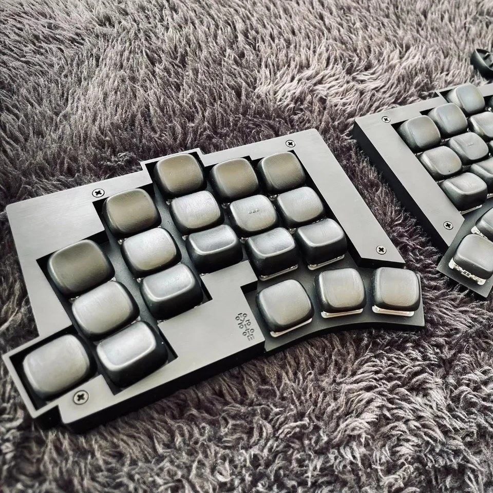 TOTEM 分割メカニカルキーボード ワイヤレス Bluetooth