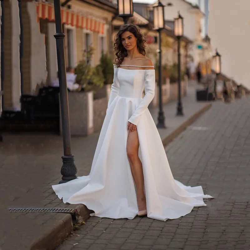 

Customized Simple A-Line Long Sleeves Wedding Dress Sexy Off Shoulder Pleat Pearls High Slit Strapless Backless Sweep Train 2024