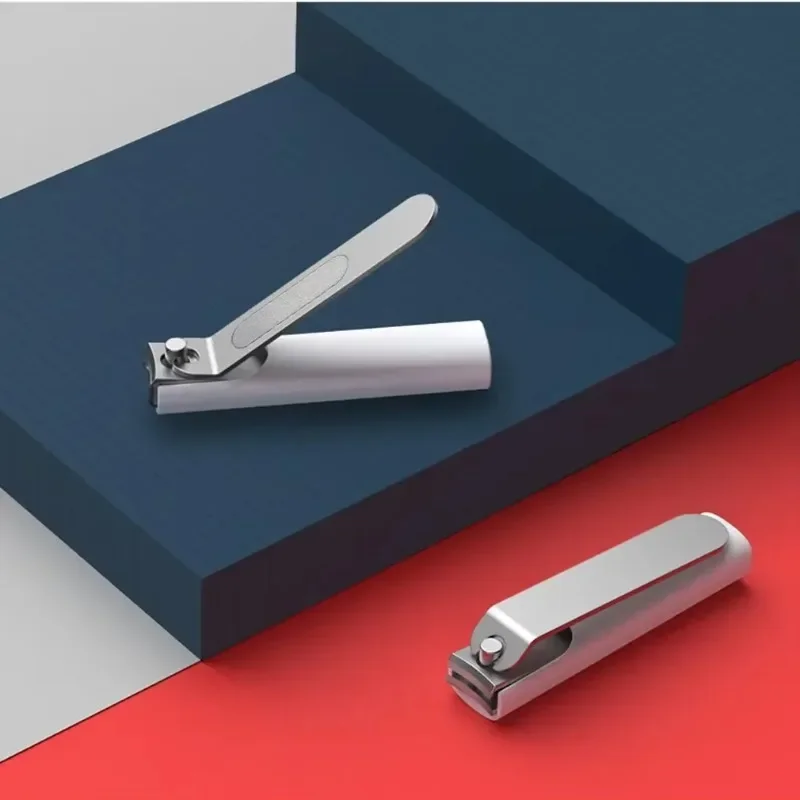 Stainless Steel Nail Clippers with Anti-splash Cover Trimmer Pedicure Care Nail Clippers Professional File Nail Cli image 2