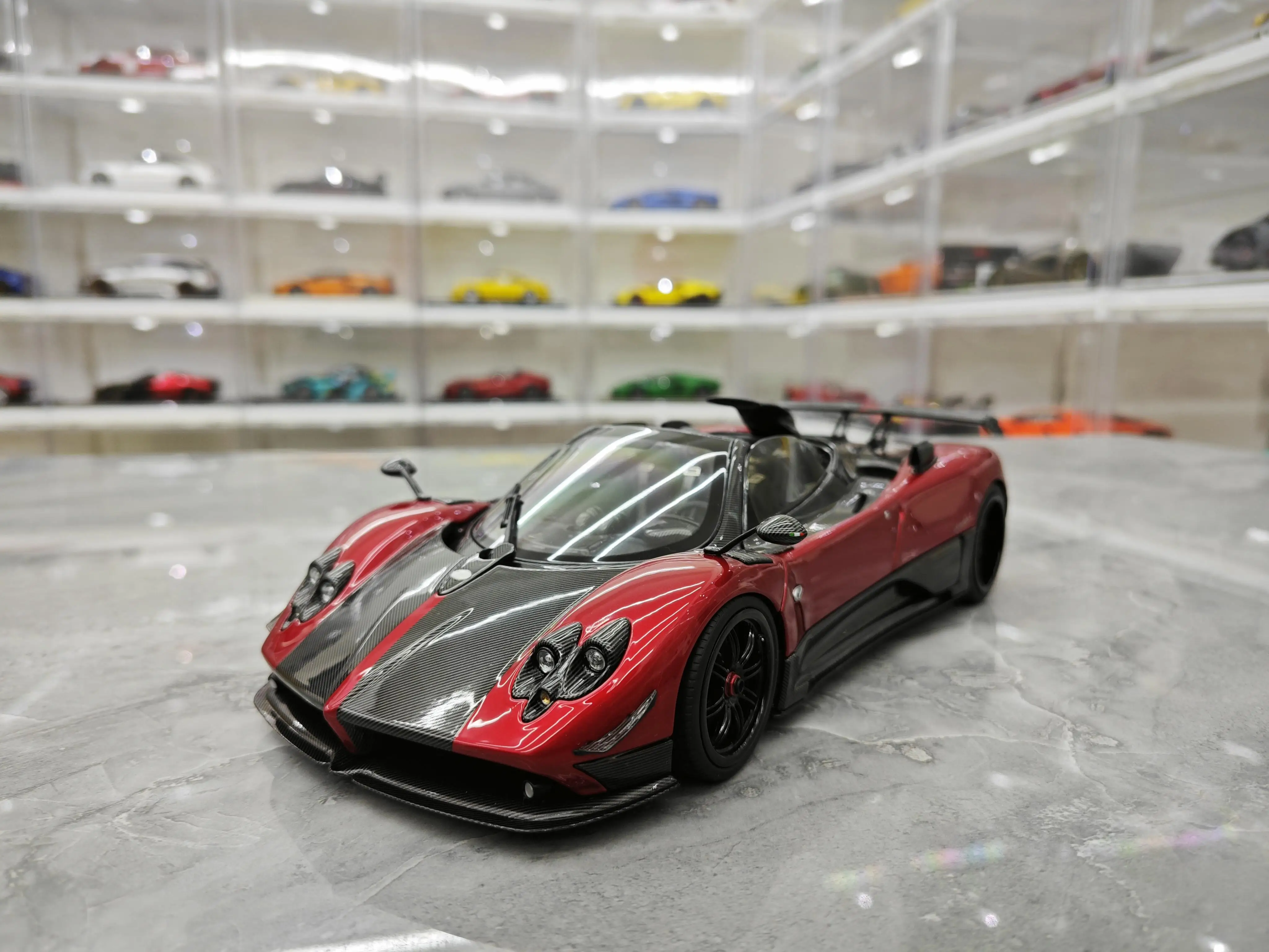 AR pagani Palm Tower Zonda Cinque Convertible red Simulation Alloy Metal Car Model Birthday Anniversary Gift 1/18 Collection