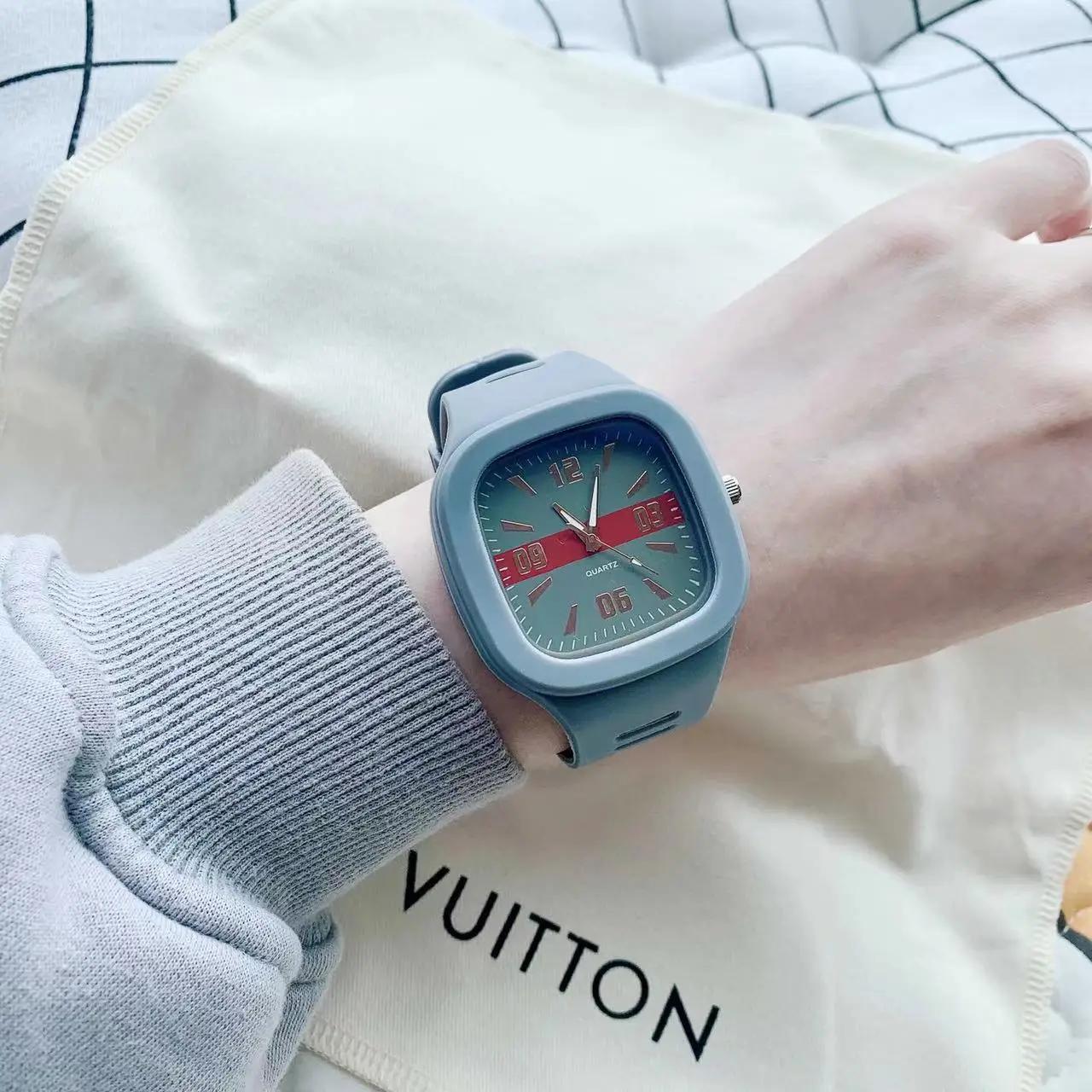 UTHAI – montre de sport CQ141 pour hommes et femmes, pour jeunes étudiants, décoration Version coréenne, tendance, bloc de Quartz