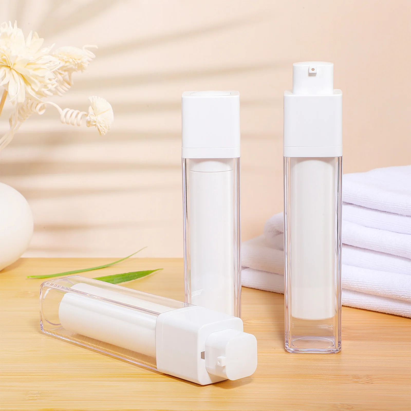 

3pcs Vacuum Airless Pump Bottle 30ml Clear Dispenser Travel Cream Container for Lotion Conditioner Skincare Storage