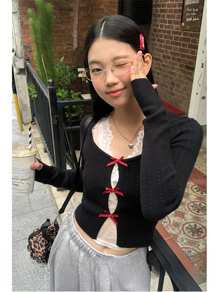 

Spring New Arrival Women's Knitted Sweater Black Overhead Design High-End Feeling Straight Tube Shape Long Sleeve Color