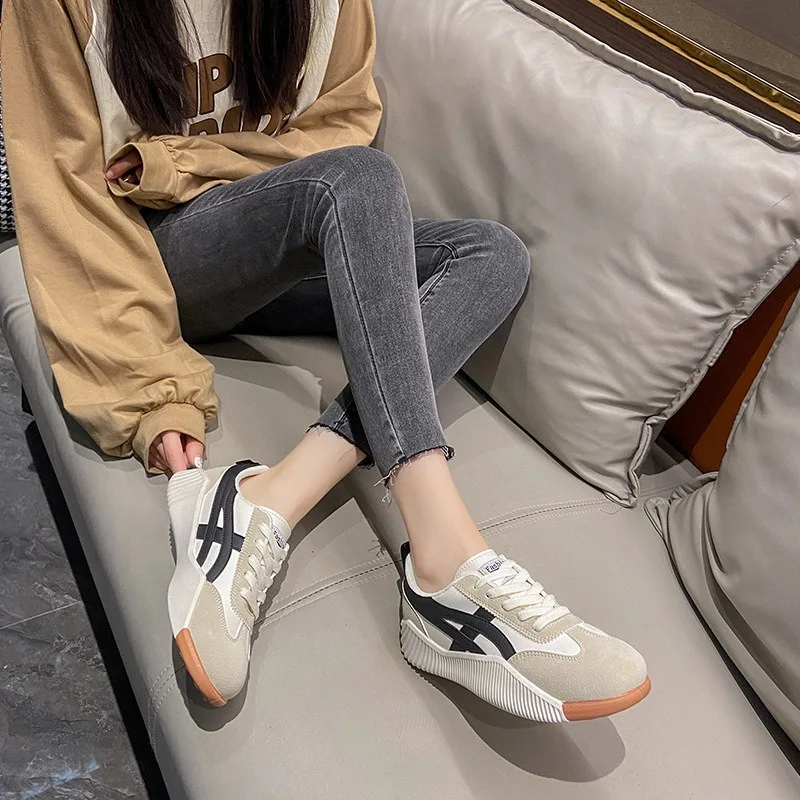 2025 summer new Korean version flat white shoes women's breathable casual student board shoes women's running shoes