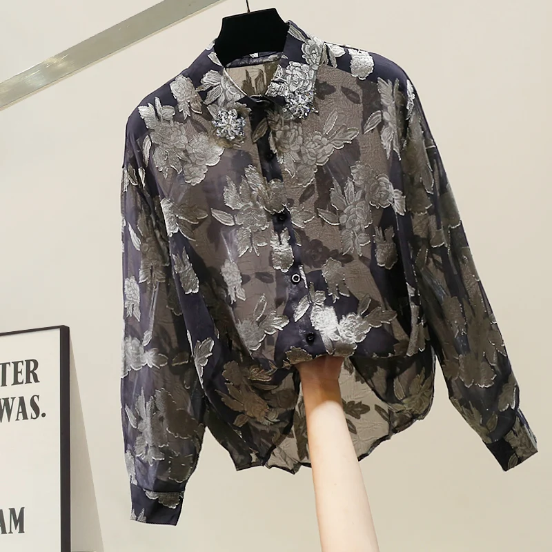 

Ele Korean Sle Embroidered Floral Women's irt Slim Fit ort Svel Design Faionable Loose Top for Teens