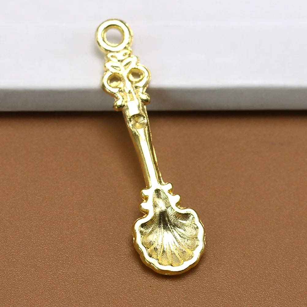 

50 шт. подвесок-шармов в форме ложки из сплава, для самостоятельного изготовления ожерелий и браслетов, аксессуары для создания украшений, золотистого цвета, уникальный дизайн