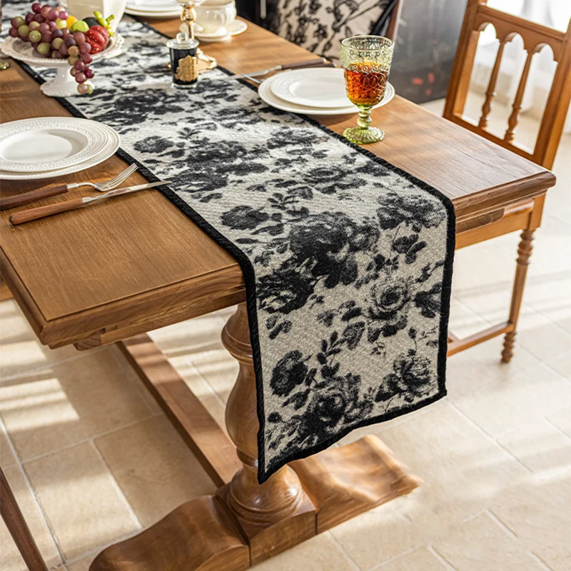 Vintage Table Runner Plush Rose Jacquard Table Runner Kitchen Dining Coffee Table Runner Home Decoration TV Cabinet Cover Cloth