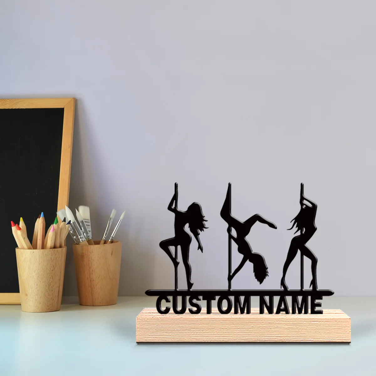 

1pc Fashion Personalized Custom Pole dance Metal Art With Wooden Base Tabletop Decoration Cow, Pig, Sheep Tabletop Decor with W