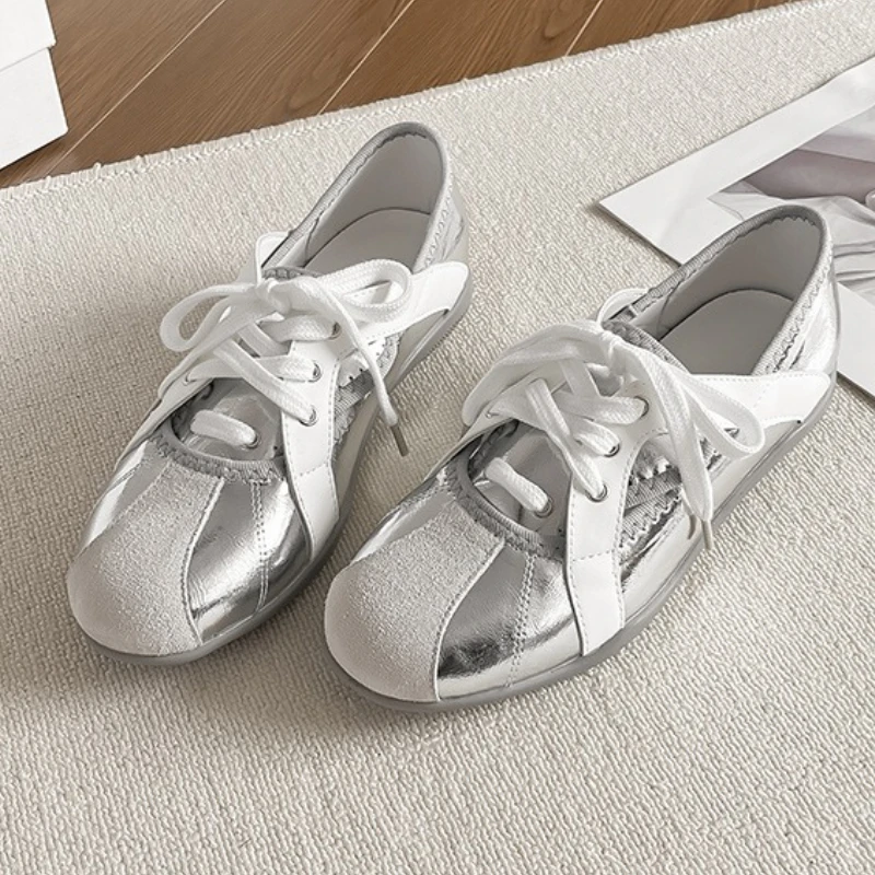 

Серебряные спортивные балетки на шнуровке, женские удобные легкие кроссовки с круглым носком, женская нескользящая дизайнерская повседневная обувь