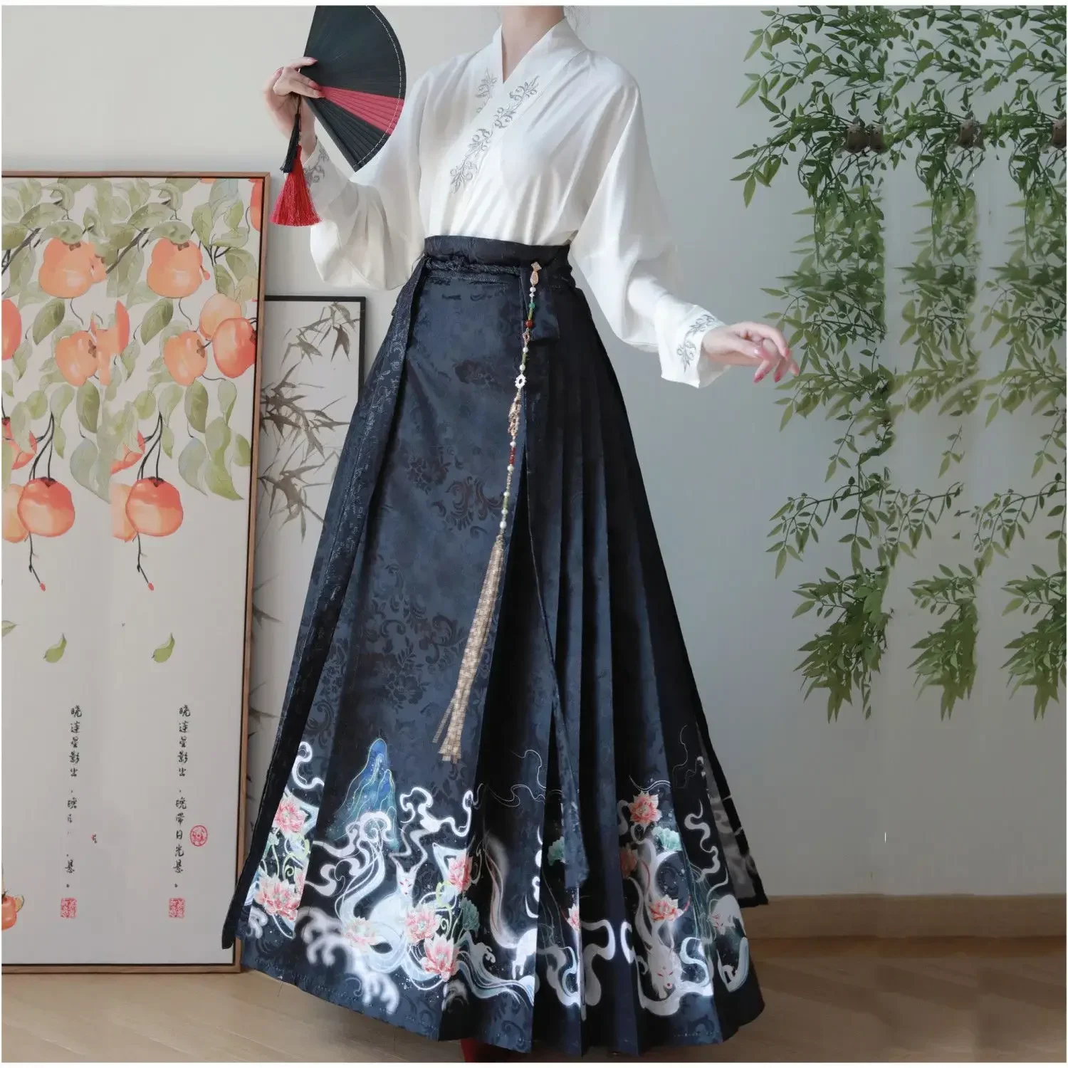 

Polyester Chinese Ming Moon Fox Hanfu Vintage Women Colorful Blue Pleated MaMian Skirt Moon Fox Airplane Sleeve