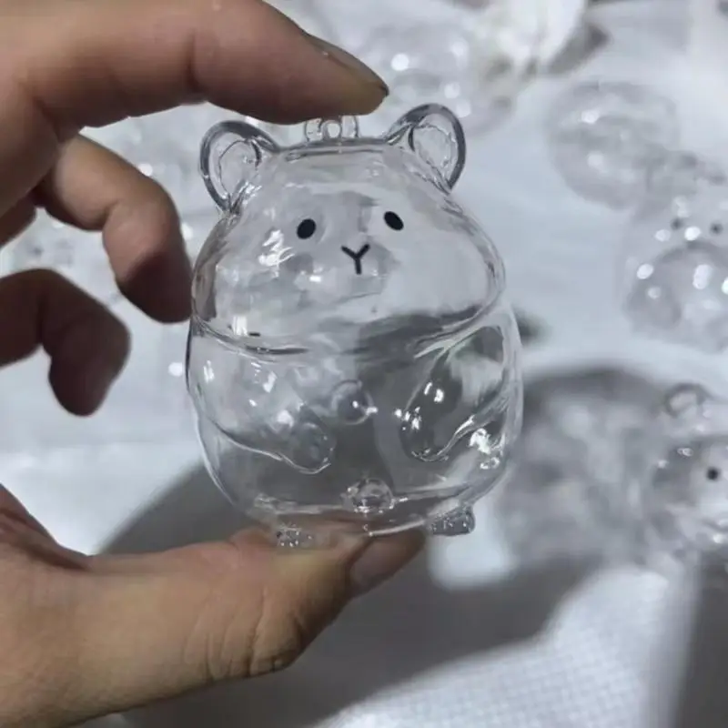 1 Stück Niedlicher Transparenter Haustier-Fellsammler in Hamsterform mit Abnehmbarem Pflegekamm für die Käfierreinigung – Detail 8