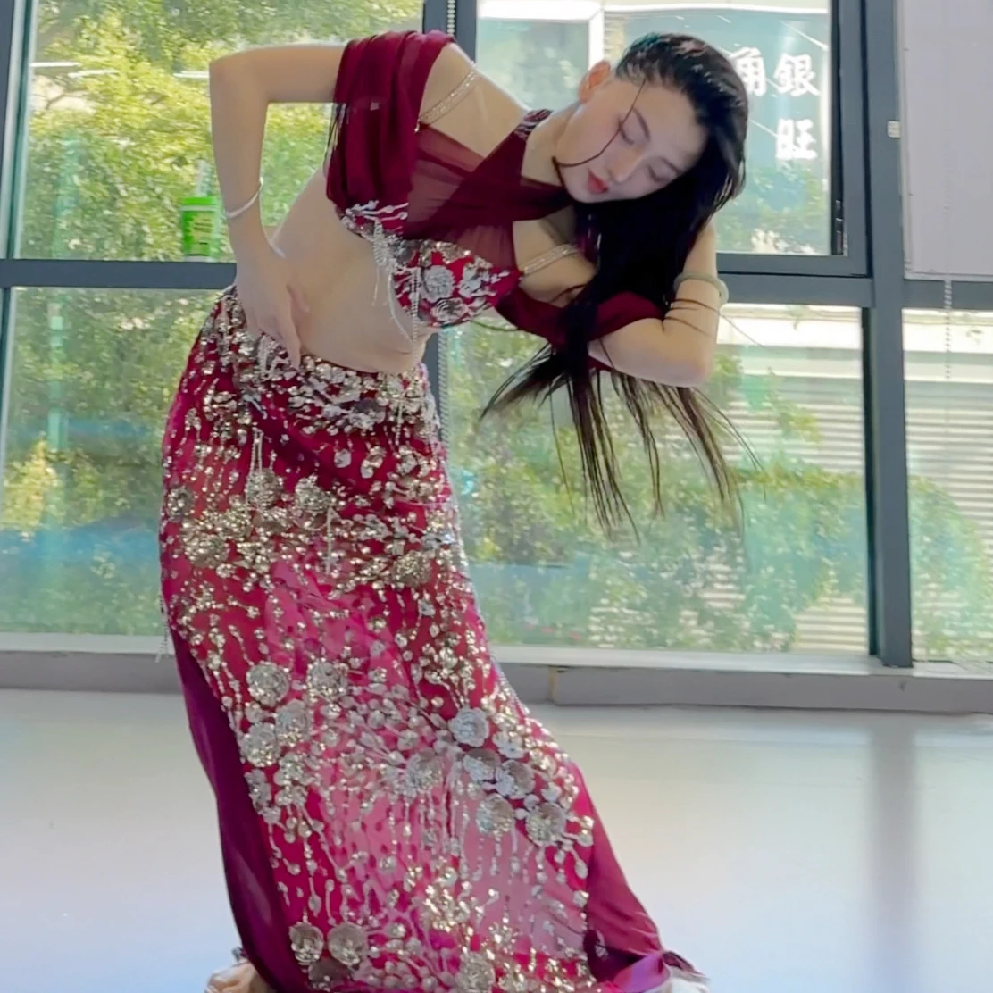 2025 traje de dança do ventre terno personalizado high-end lantejoulas borla desempenho conjunto para roupa de competição de dança oriental feminina
