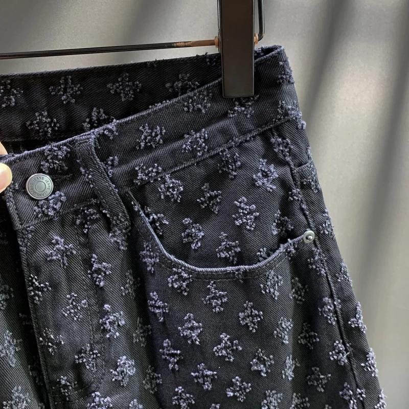 2025 Summer New Trendy Scratched Denim Shorts for Men, Loose Straight, Fashionable Street Casual Black Pentagram Pants