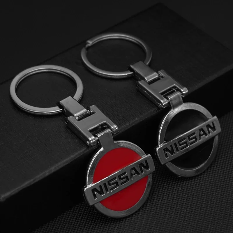Car Emblem Keychain 3D Metal Key Ring for Nissan Teana J32 GTR March KIcks Murano Qashqai Leaf Juke Patrol Micra X Trail T32