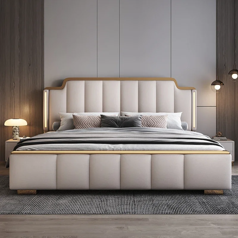 

Modern 1.8m leather double bed with light luxury high box queen bed